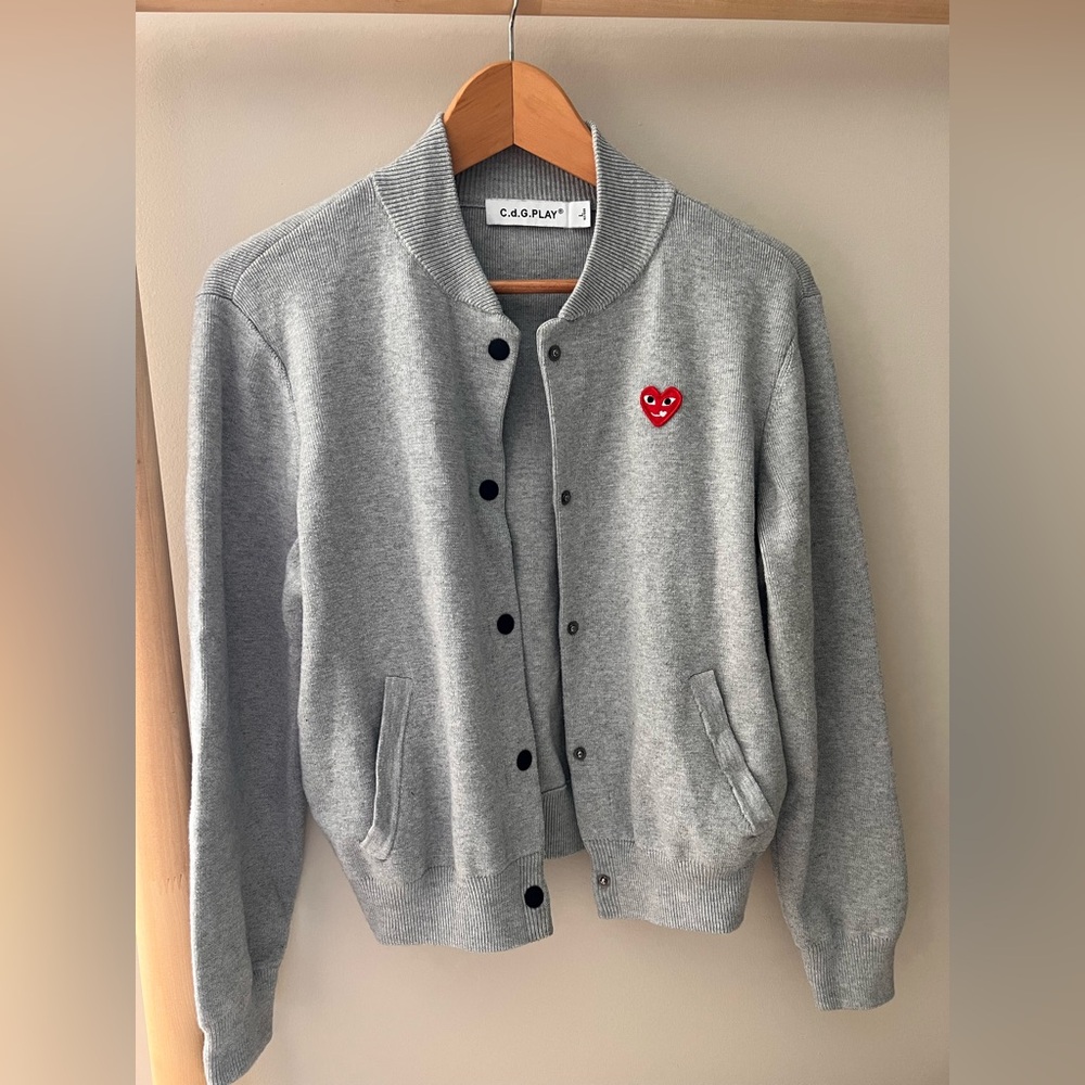 CDG Play Comme Des Garcons grey red heart cardigan sweater kids large 165/88A